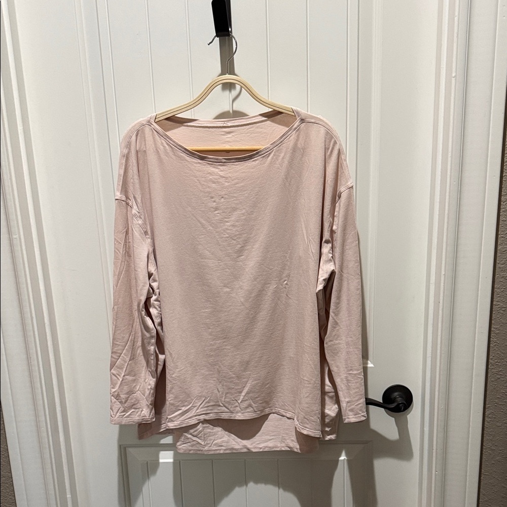 Lululemon Athletica Light Pink Long Sleeve Top
